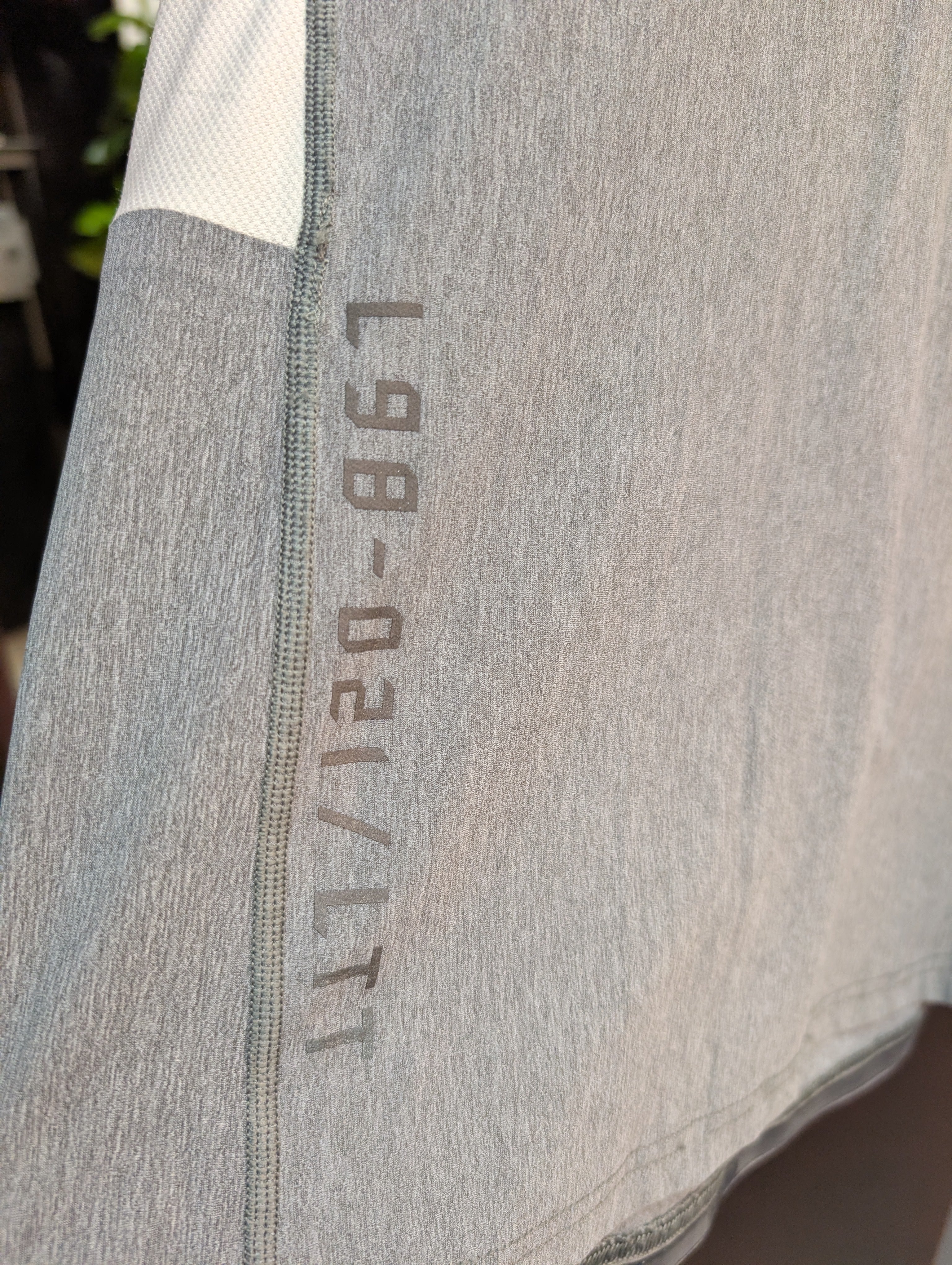 Lululemon top